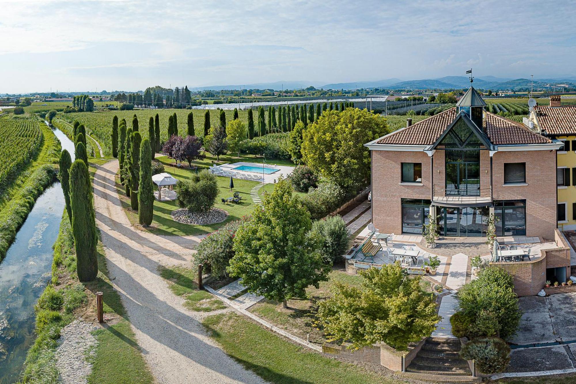 Bb Mambrotta Vendégház San Martino Buon Albergo Kültér fotó