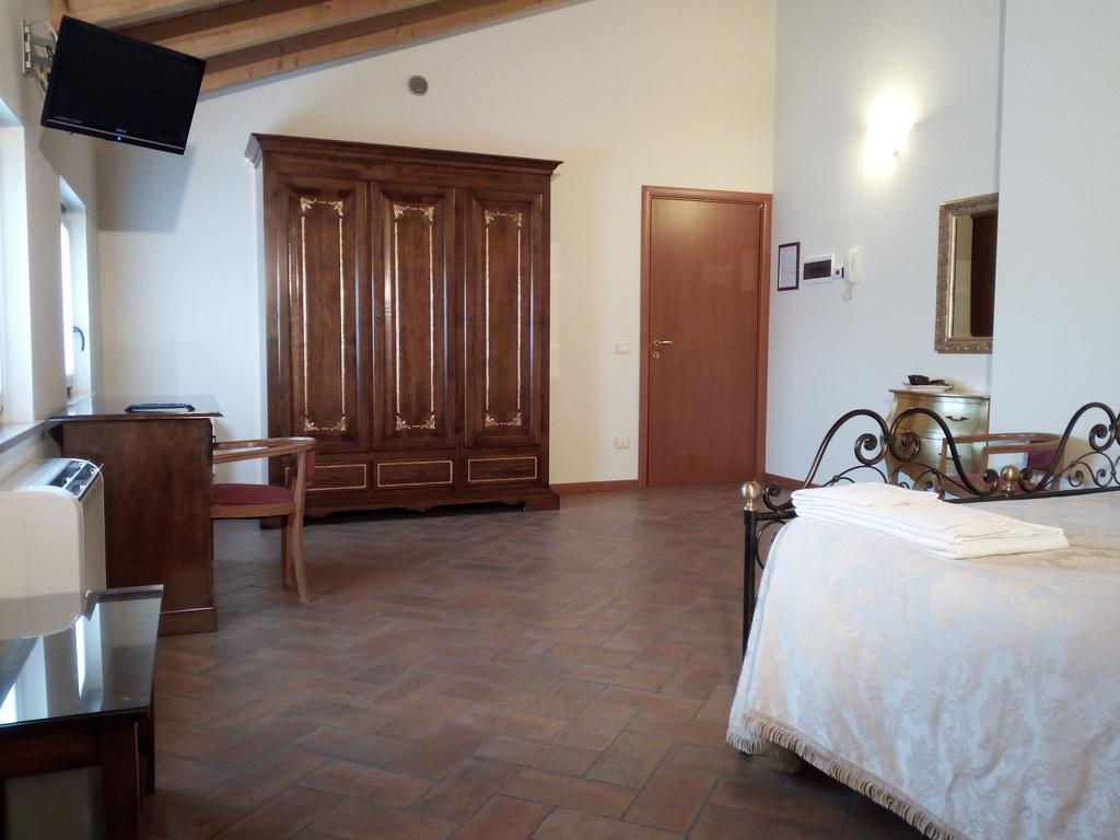 Bb Mambrotta Vendégház San Martino Buon Albergo Kültér fotó