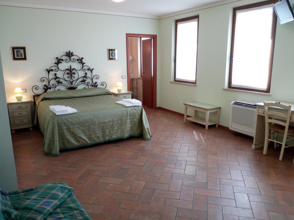 Bb Mambrotta Vendégház San Martino Buon Albergo Kültér fotó