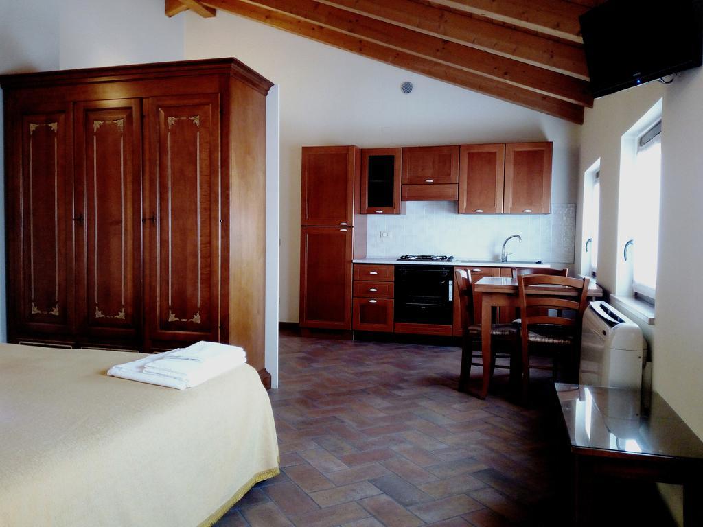 Bb Mambrotta Vendégház San Martino Buon Albergo Kültér fotó